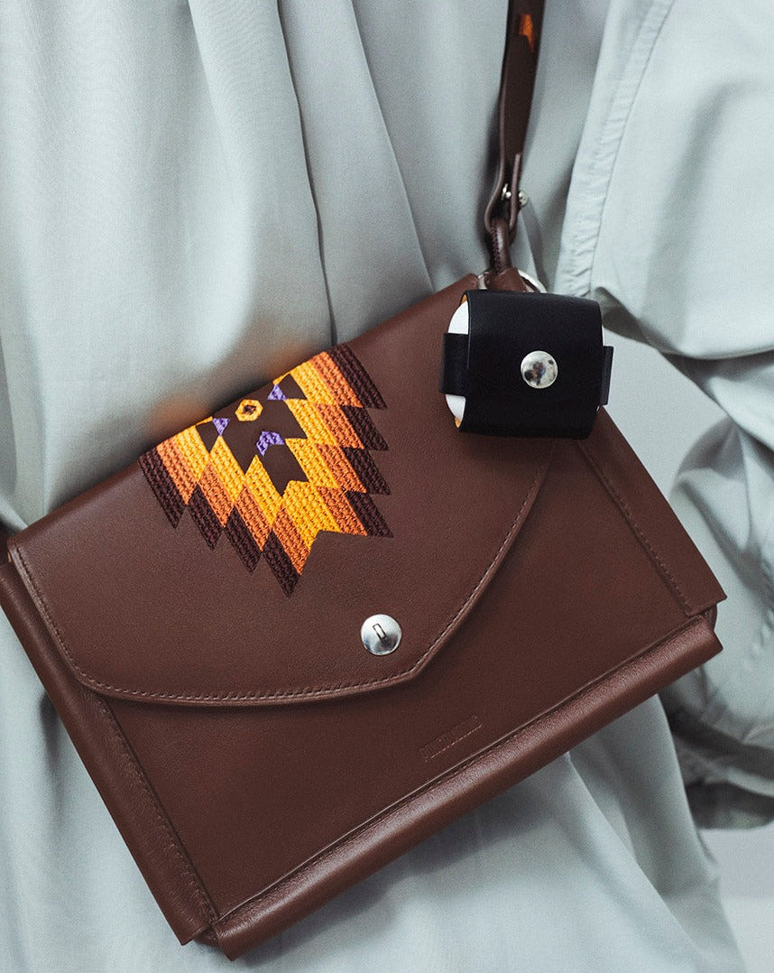 KANSAS-Pochette duo en cuir-Brun & broderie colorée Sacs vendor-unknown