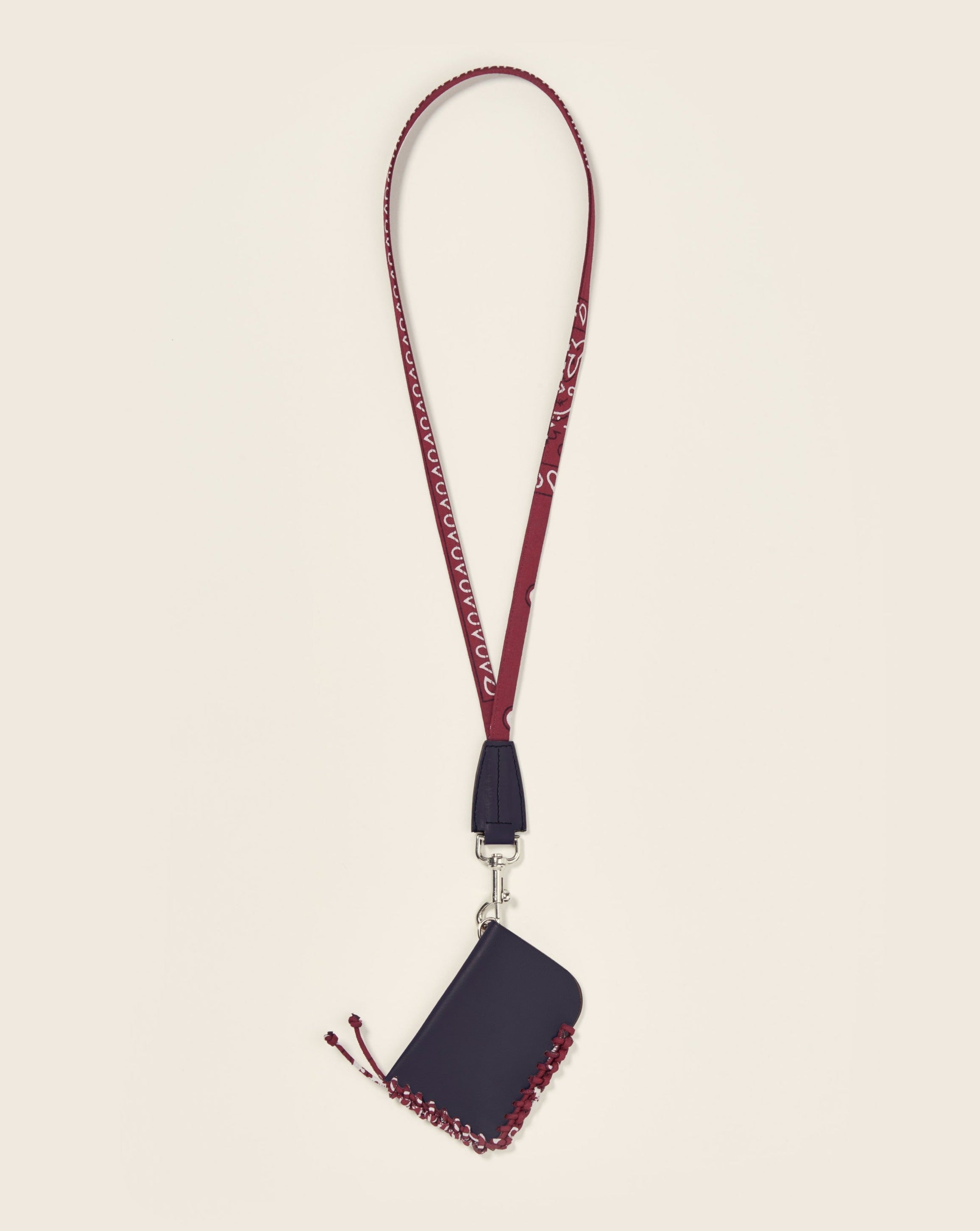 COOK + KIBO-Porte cartes sur mousqueton-En cuir marine & bandana bordeaux Ponctuations