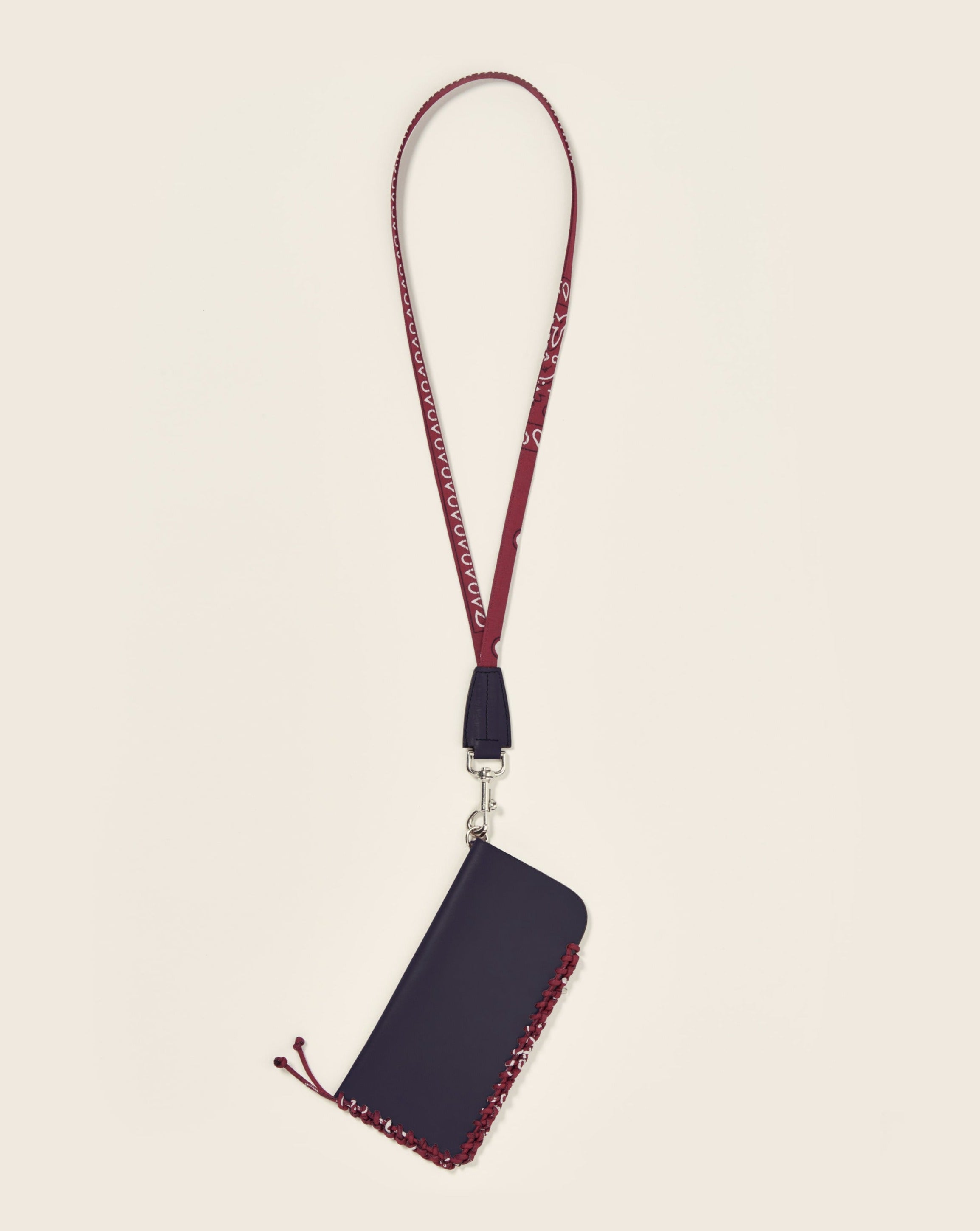 COOK + MAKALU-Étui à lunettes sur mousqueton-En cuir marine & bandana bordeaux Ponctuations