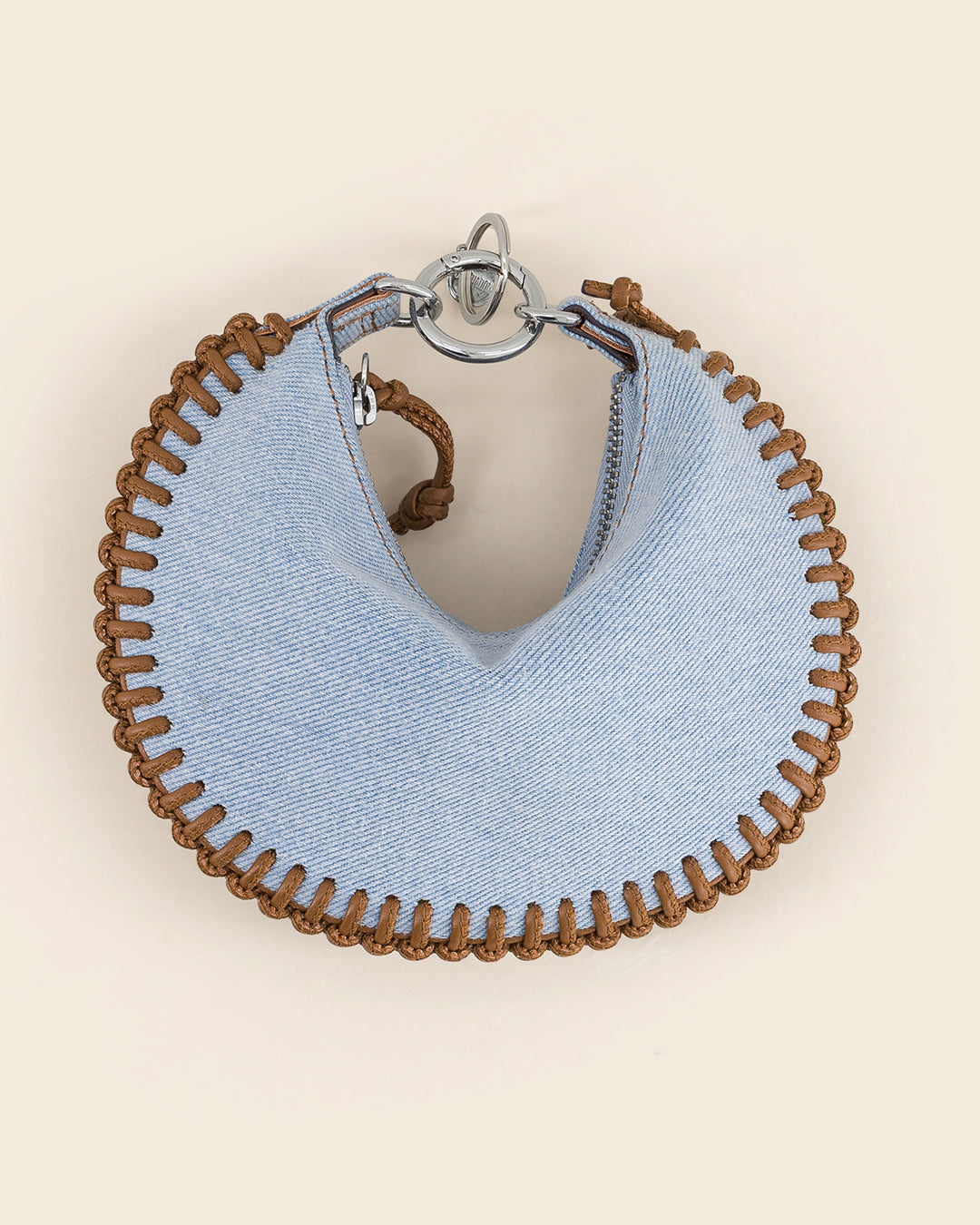 LUKY - charm's / pochette zippé - en denim BLEU PÂLE et cuir de veau AMBRE Ponctuations