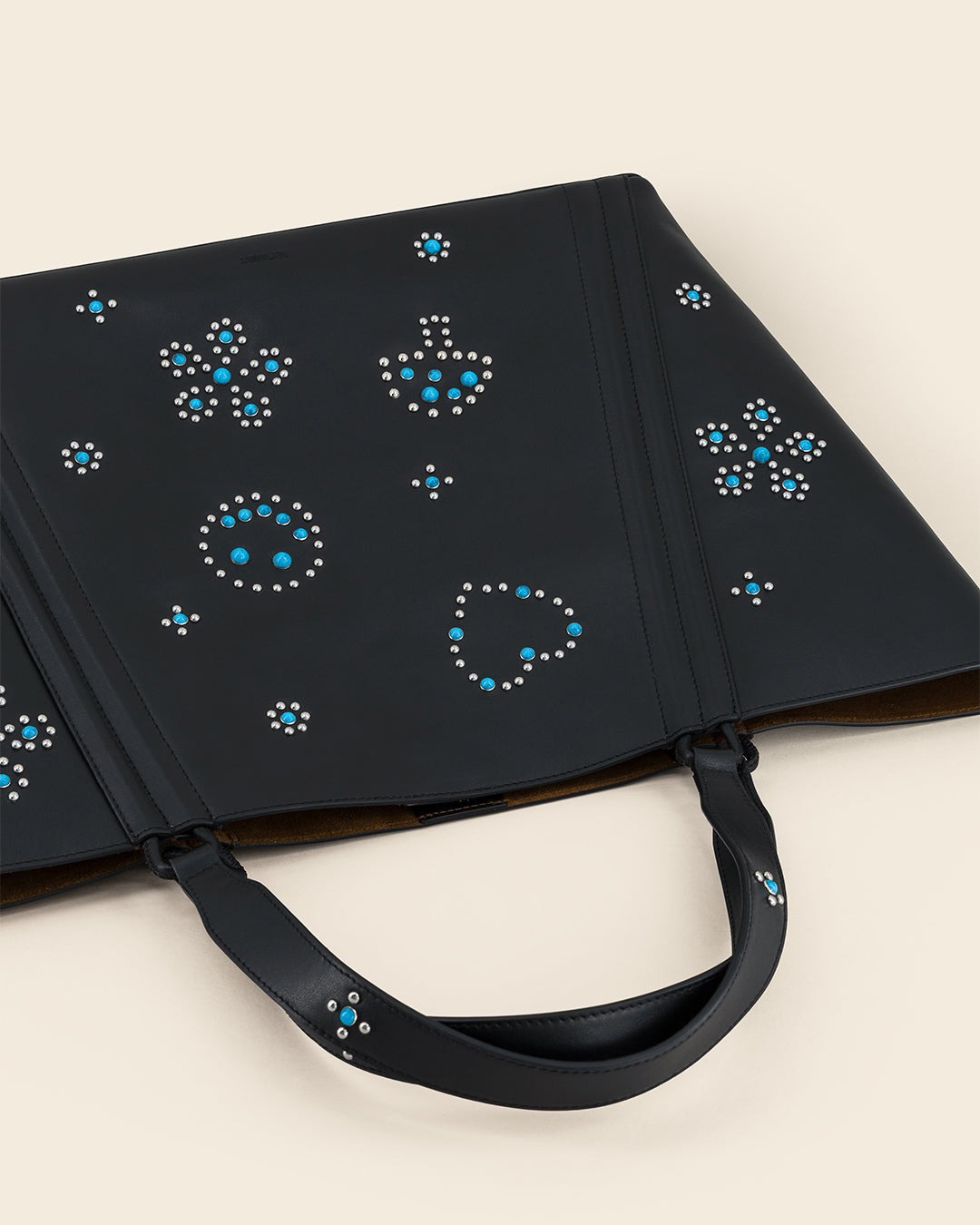 MAINE STUD - Sac Cabas en Veau lisse NOIR avec Clous et Cabochons Turquoises Sacs Ponctuations