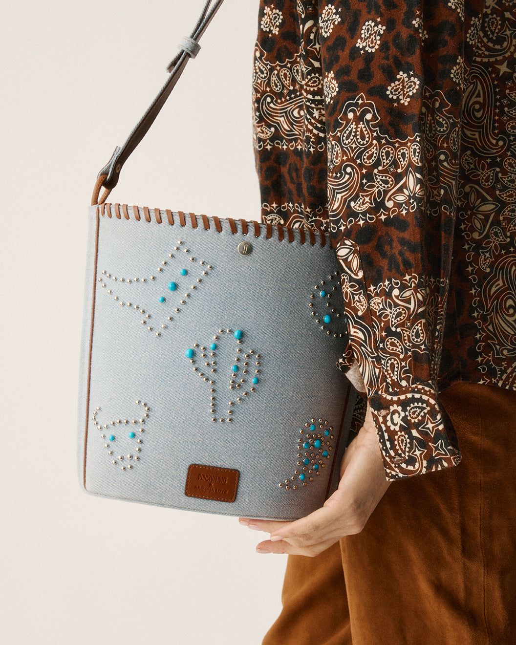 PONCTUATIONS X ARIZONA LOVE