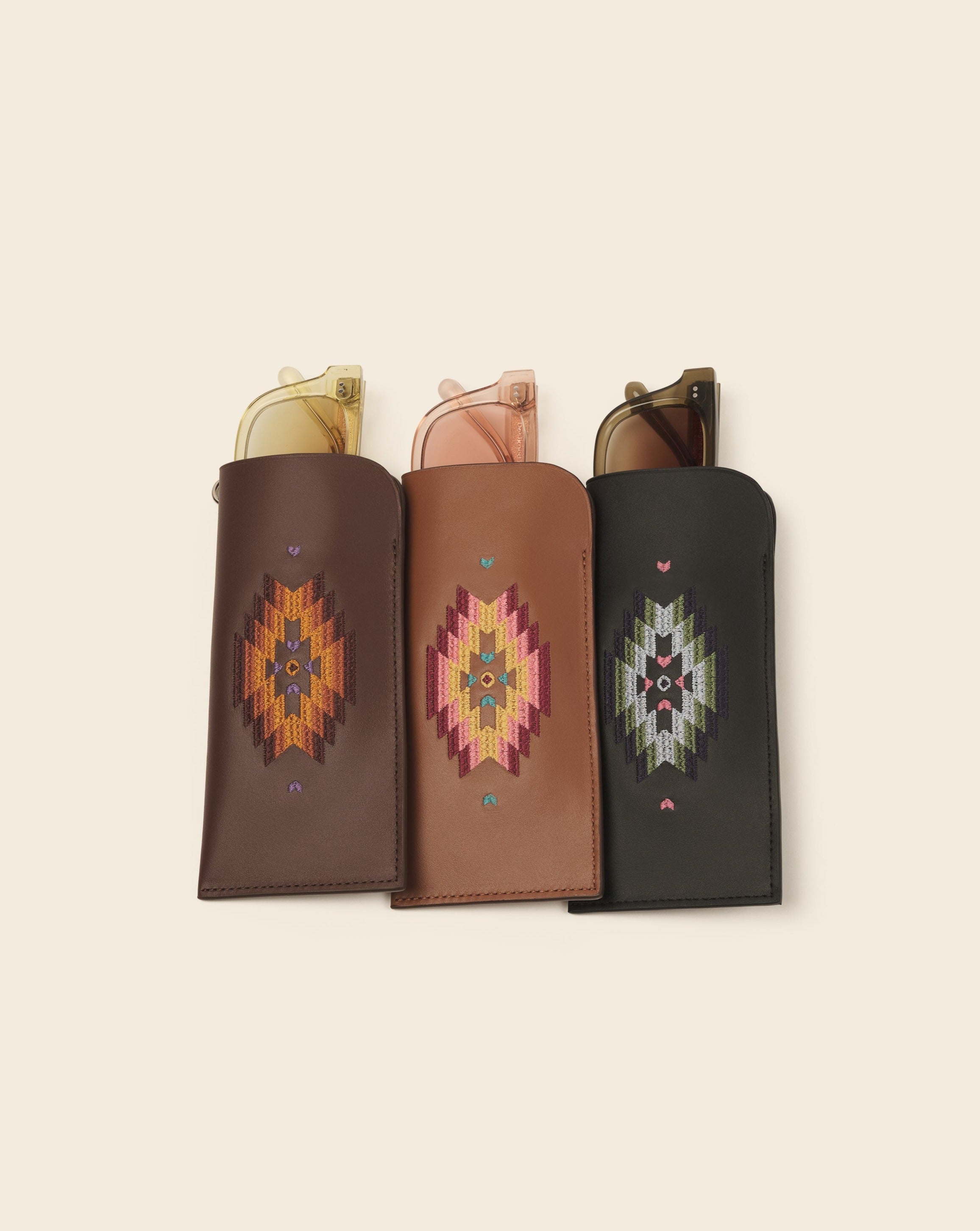 MAKALU - Glasses sleeve - Gold leather & multicolored embroidery