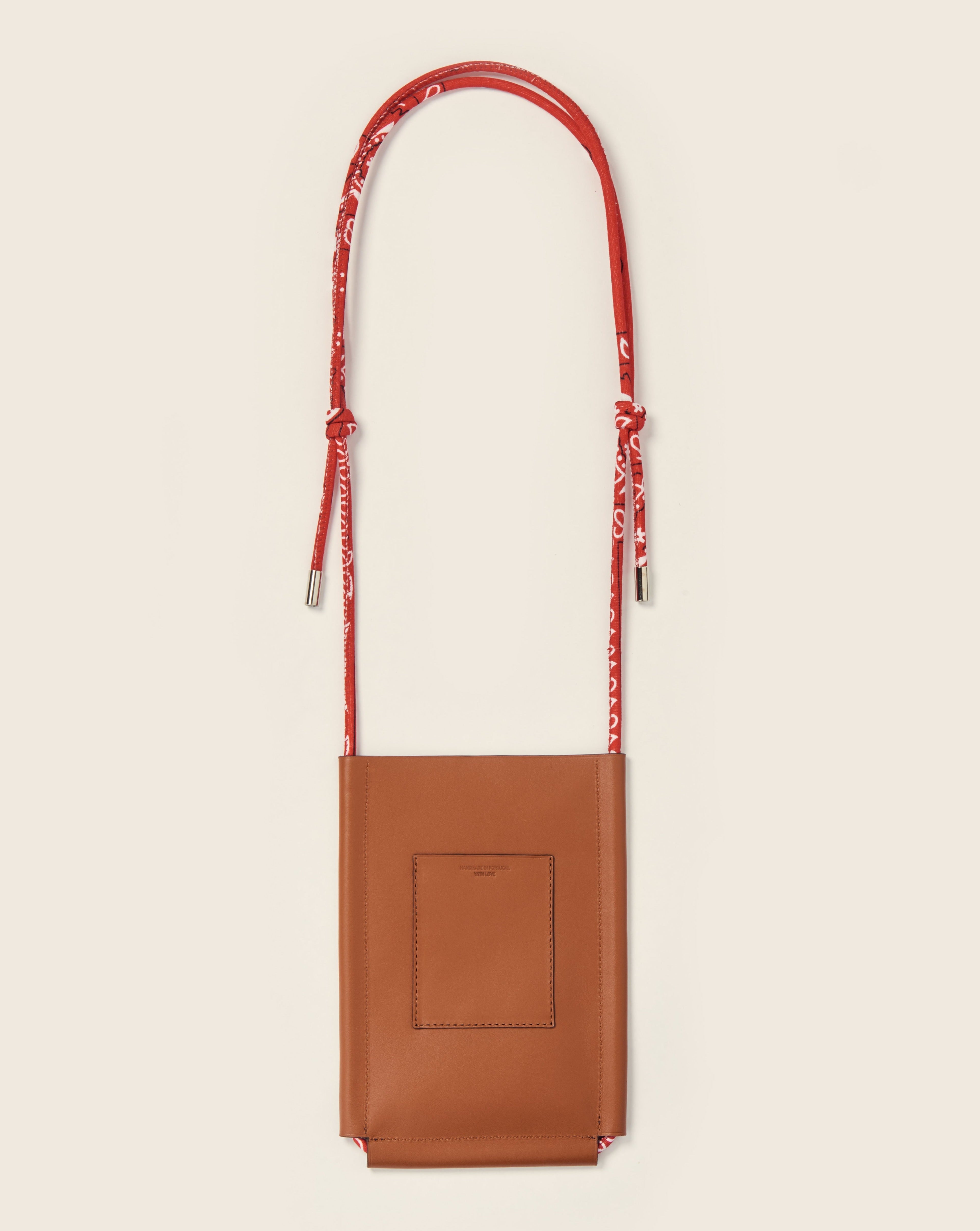 DENALI - Leather phone sleeve - Gold leather & Bandana red