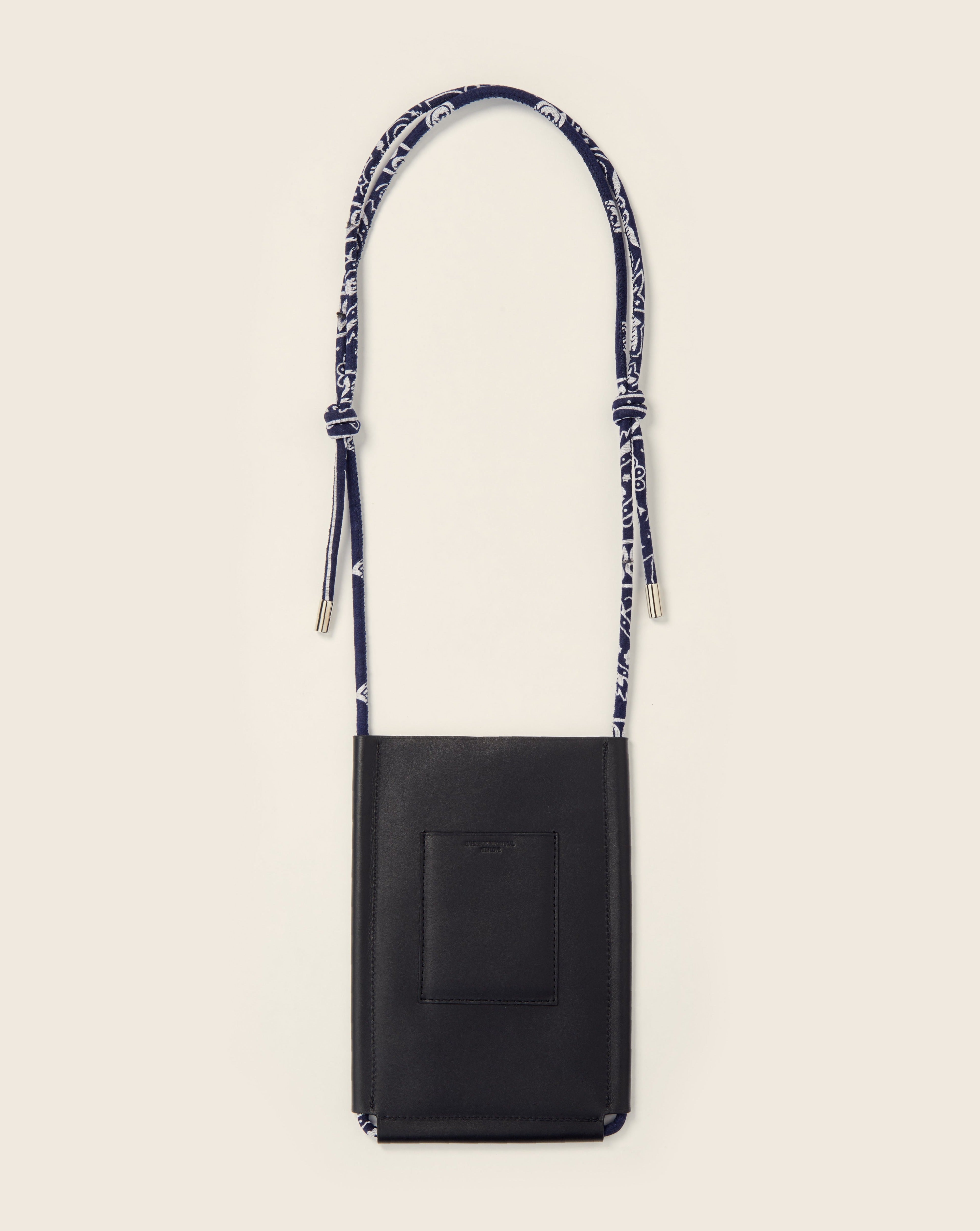 DENALI - Leather phone sleeve - Black leather & Bandana navy