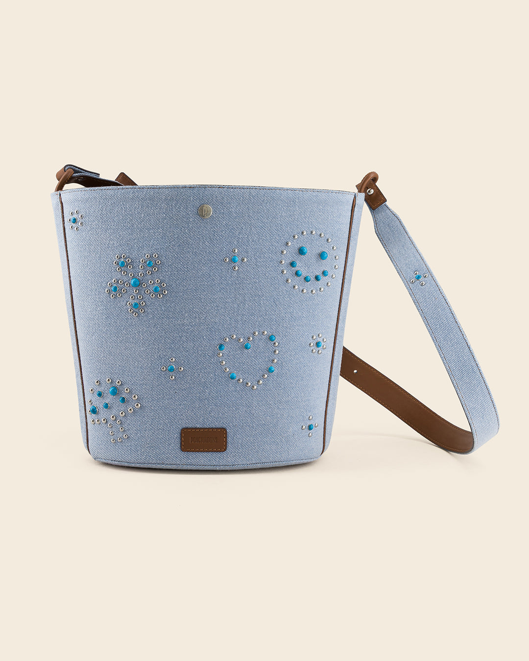 IOWA STUD - Sac seau en Denim BLEU PÂLE vec Clous et Cabochons Turquoises Sacs Ponctuations